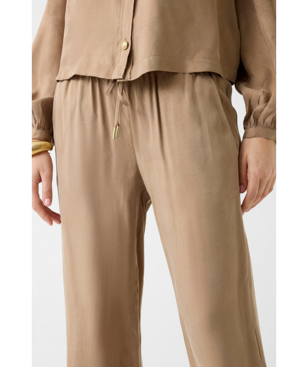 Τζόγκινγκ με φαρδιά μπατζάκια από twill